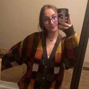 Meet your Posher, Riley